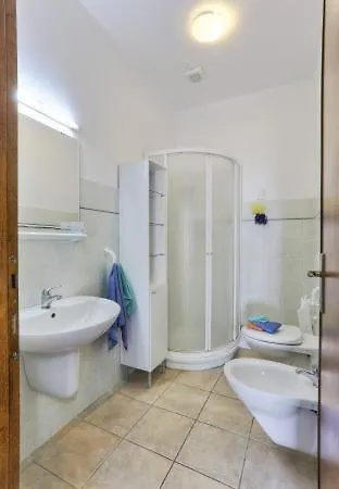 Le Querce, Uva Apartment *